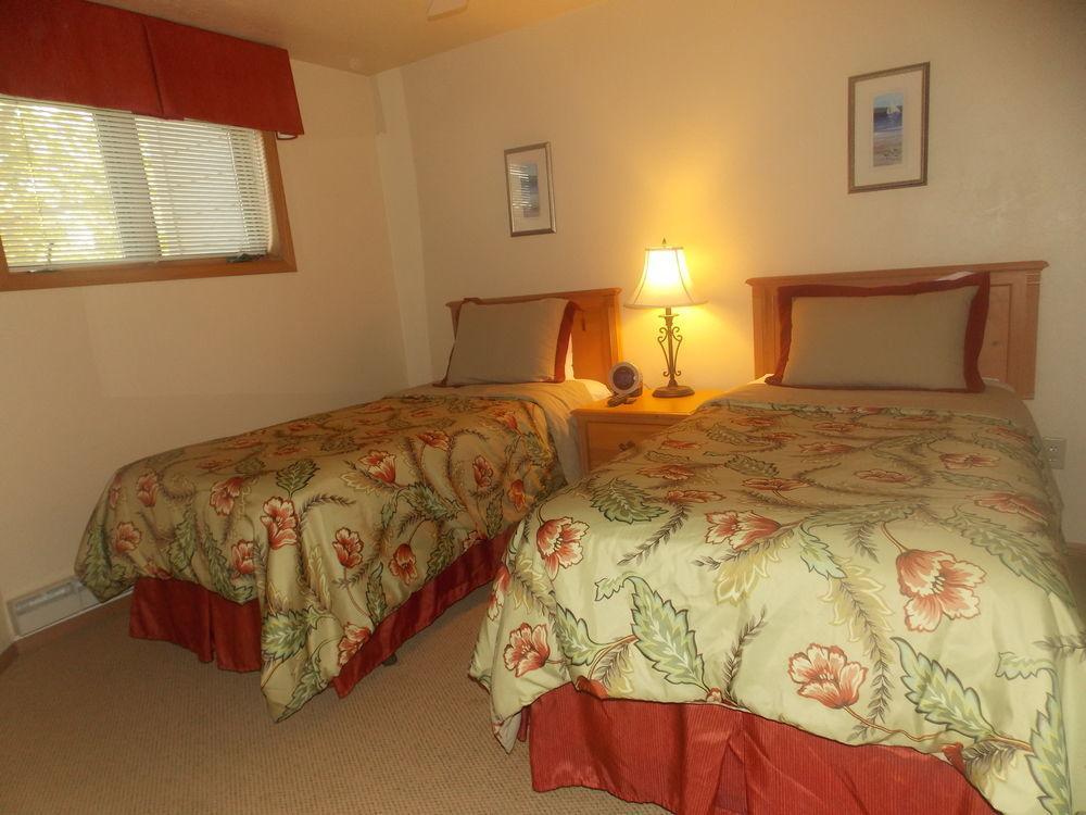 Waterbury Inn Ephraim Bagian luar foto
