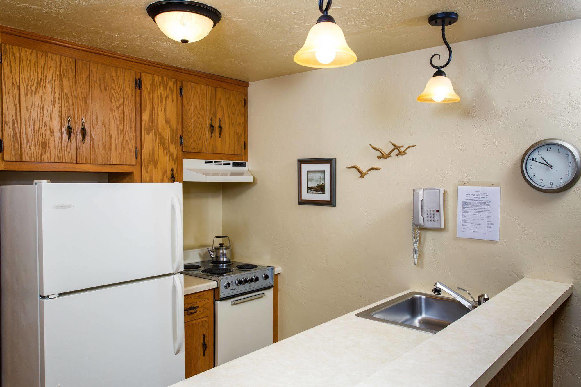 Waterbury Inn Ephraim Bagian luar foto