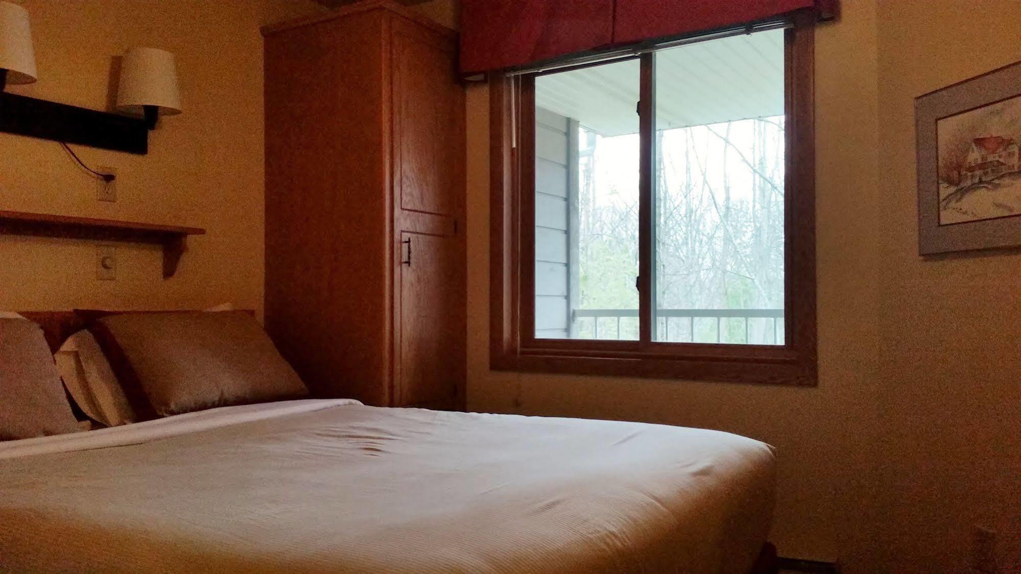 Waterbury Inn Ephraim Bagian luar foto